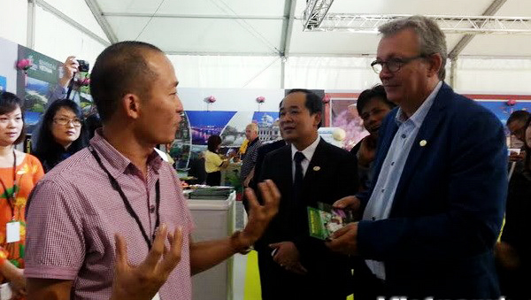 Promueve Vietnam sector turístico en Fiesta de Periódico en Francia